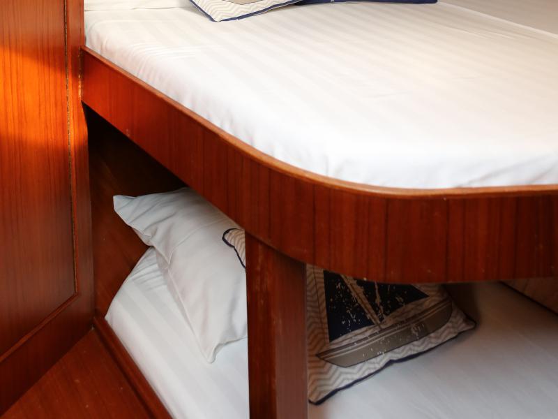 Book yachts online - motorboat - Valk Voyager 1400 - Calypso - rent