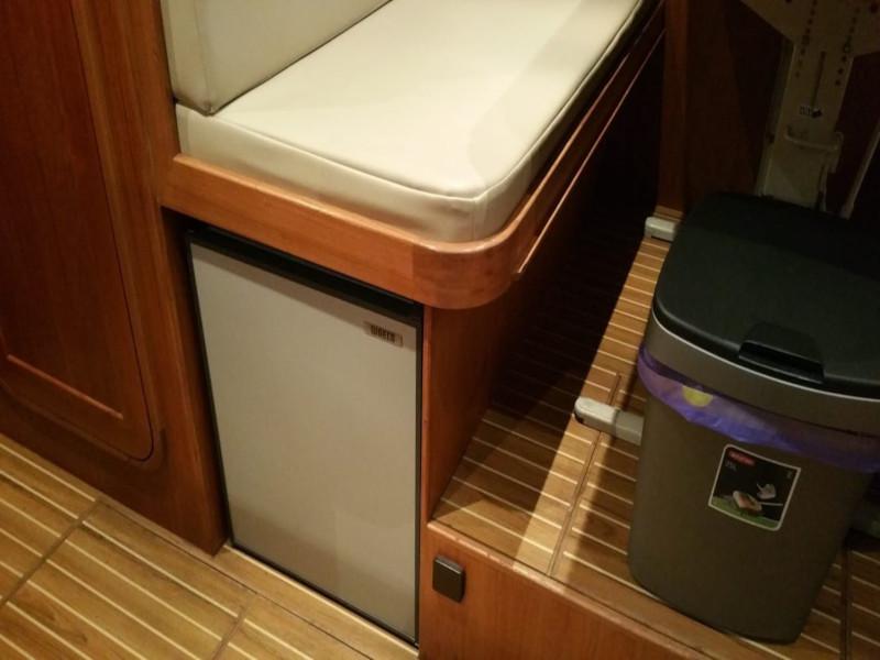 Book yachts online - motorboat - Renal 40 - Majoris - rent