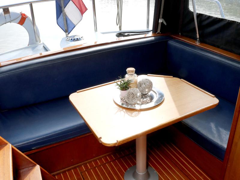 Book yachts online - motorboat - Pedro 800 - Austalis - rent