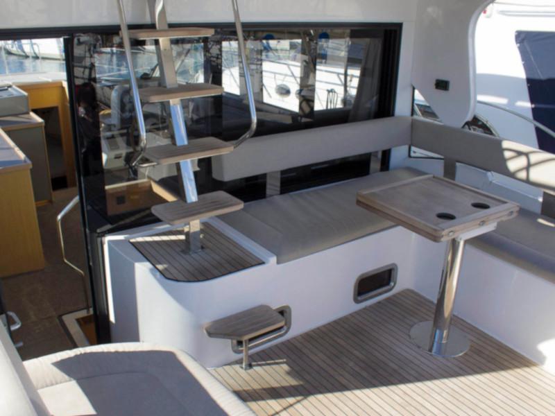 Book yachts online - motorboat - Bavaria E40 Fly - Danijela - rent