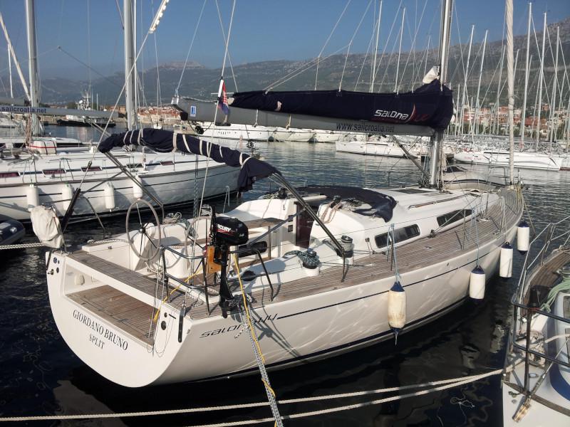 Book yachts online - sailboat - Salona 44 - Giordano Bruno - rent