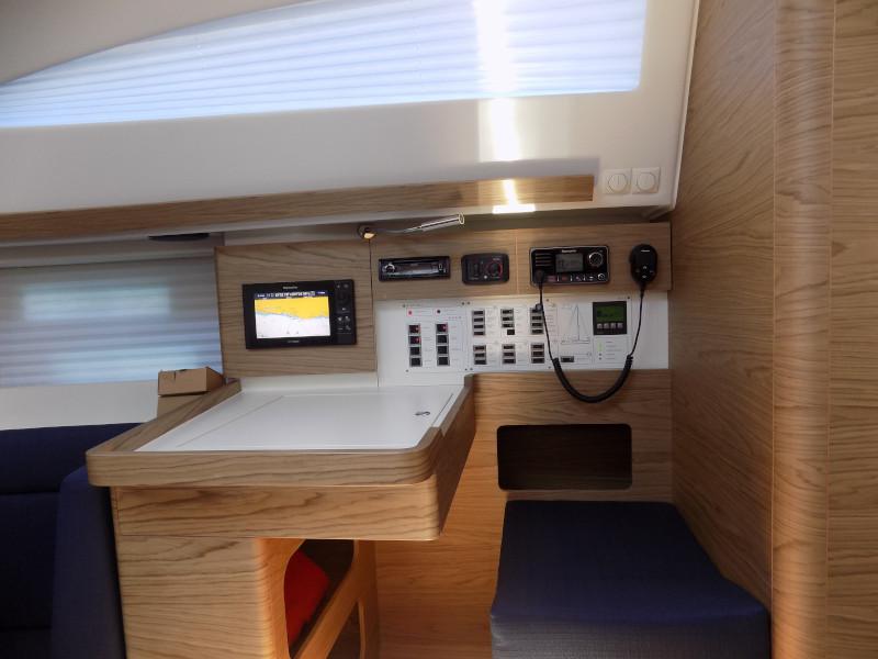 Book yachts online - sailboat - Elan 45 Impression - Lilo - rent