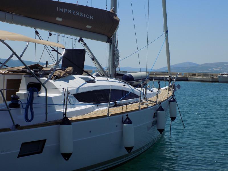 Book yachts online - sailboat - Elan 45 Impression - Lilo - rent