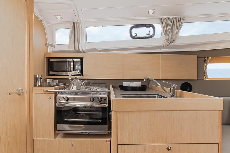 Book yachts online - sailboat - Oceanis 35.1 - Oceanis 35.1 - rent