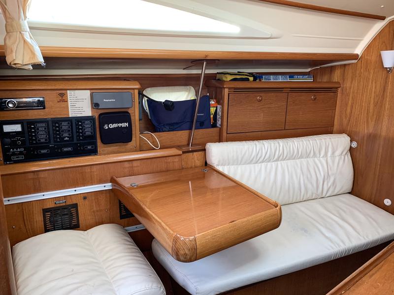 Book yachts online - sailboat - Sun Odyssey 35 - Amfitriti - rent
