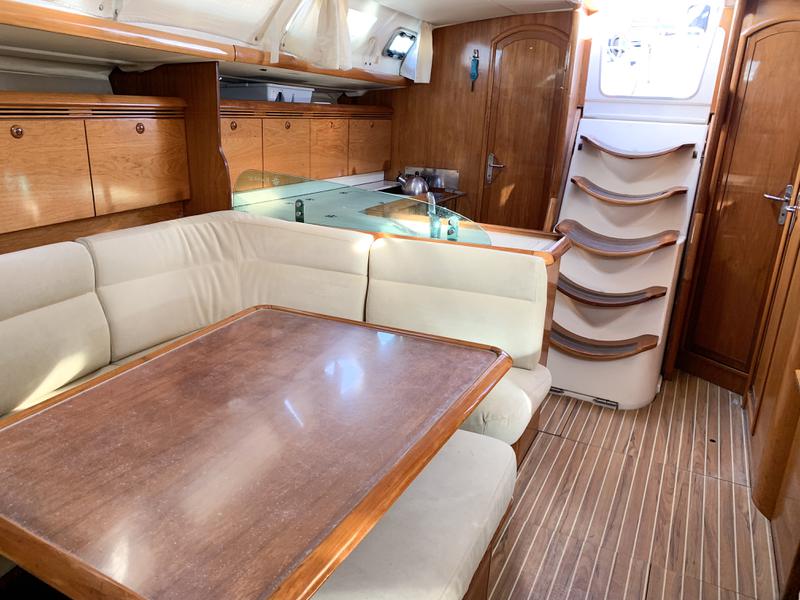 Book yachts online - sailboat - Sun Odyssey 43 - Tatanos - rent