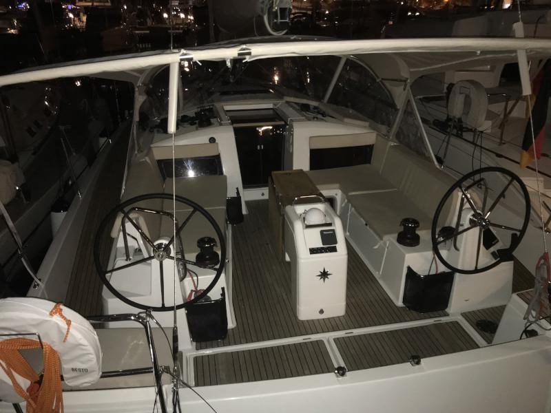 Book yachts online - sailboat - Sun Odyssey 440 - Rebelezza - rent