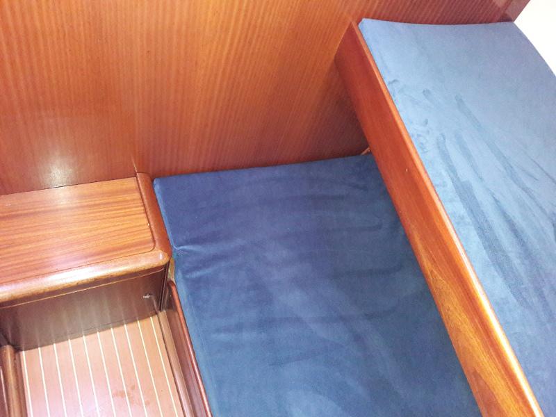 Book yachts online - sailboat - Bavaria 49 - Vardousia - rent