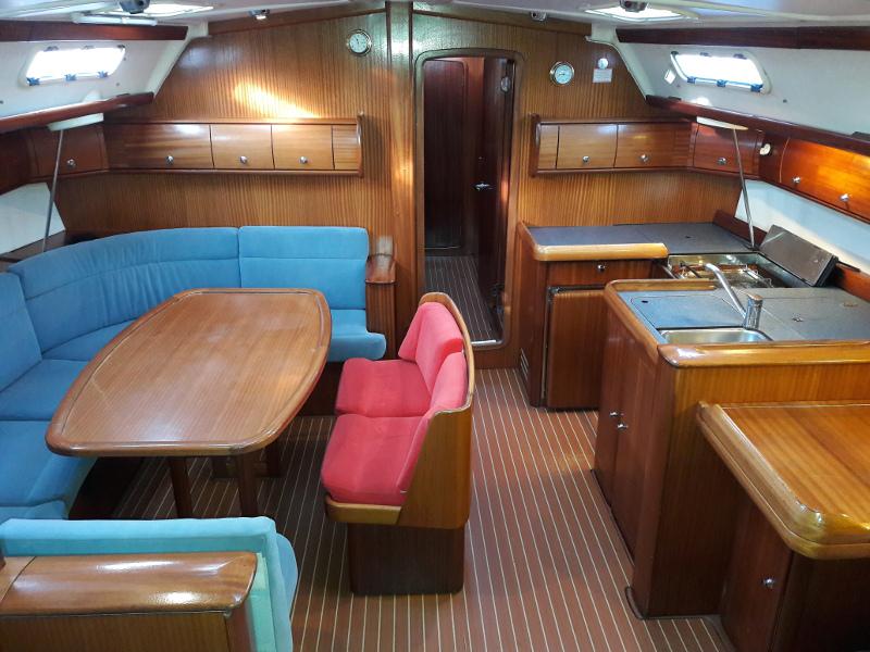 Book yachts online - sailboat - Bavaria 49 - Vardousia - rent