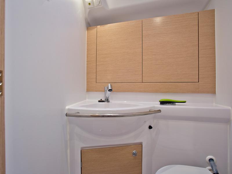 Book yachts online - sailboat - Elan 40 Impression - SILENTE - rent