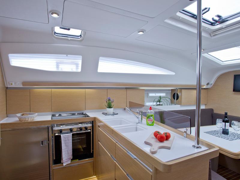 Book yachts online - sailboat - Elan 444 Impression - ANDRIJA - rent