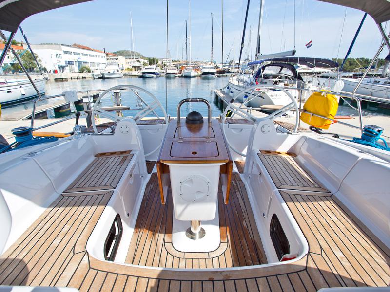 Book yachts online - sailboat - Elan 444 Impression - ANDRIJA - rent