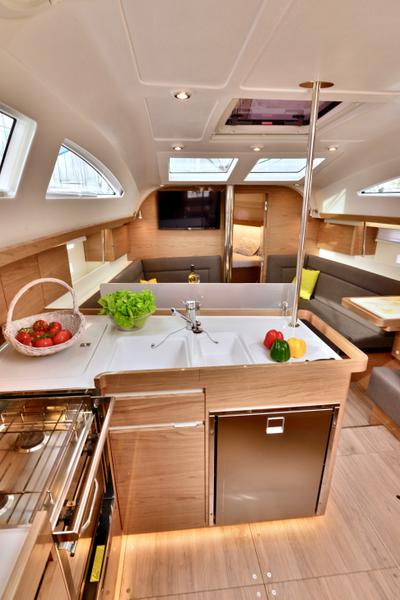 Book yachts online - sailboat - Elan 40 Impression - CAPTAIN AMERICA - rent