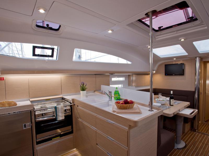 Book yachts online - sailboat - Elan 45 Impression - LIYA - rent