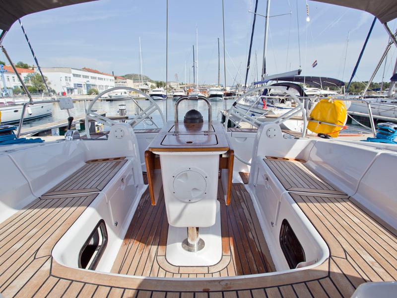 Book yachts online - sailboat - Elan 444 Impression - PAULA - rent