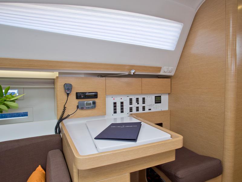 Book yachts online - sailboat - Elan 444 Impression - PAULA - rent