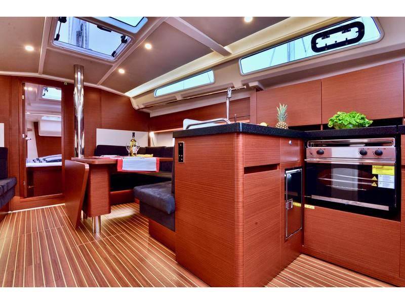 Book yachts online - sailboat - Hanse 418 - JOKER - rent