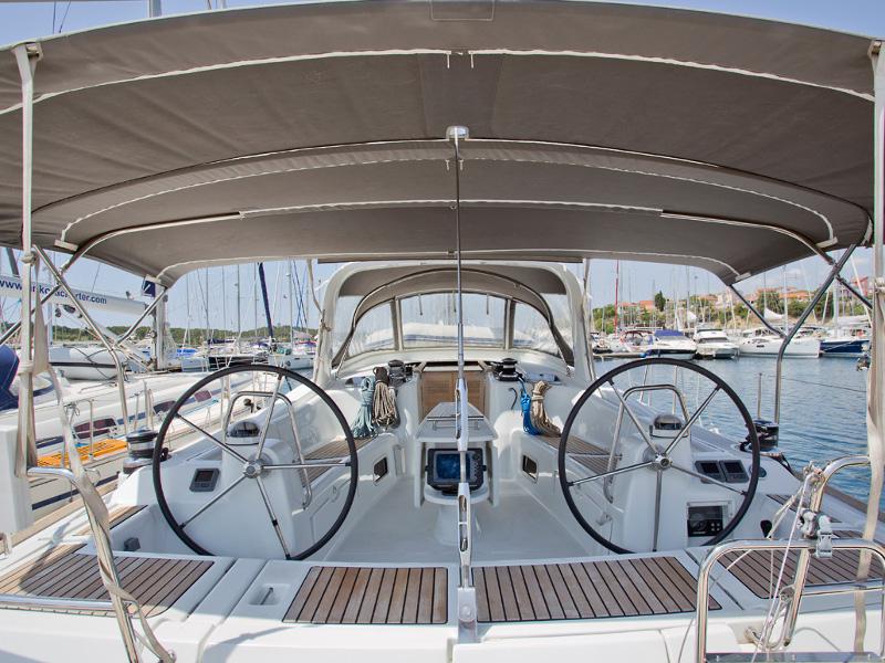 Book yachts online - sailboat - Oceanis 50 Family - MALI MATKO - rent