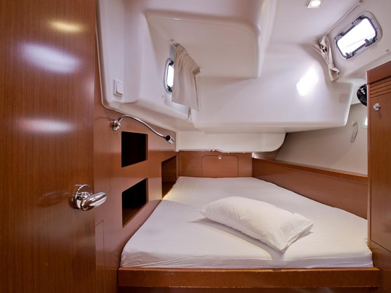 Book yachts online - sailboat - Oceanis 50 Family - MALI MATKO - rent