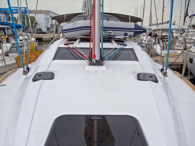 Book yachts online - sailboat - Elan 394 Impression - ESCAPE - rent