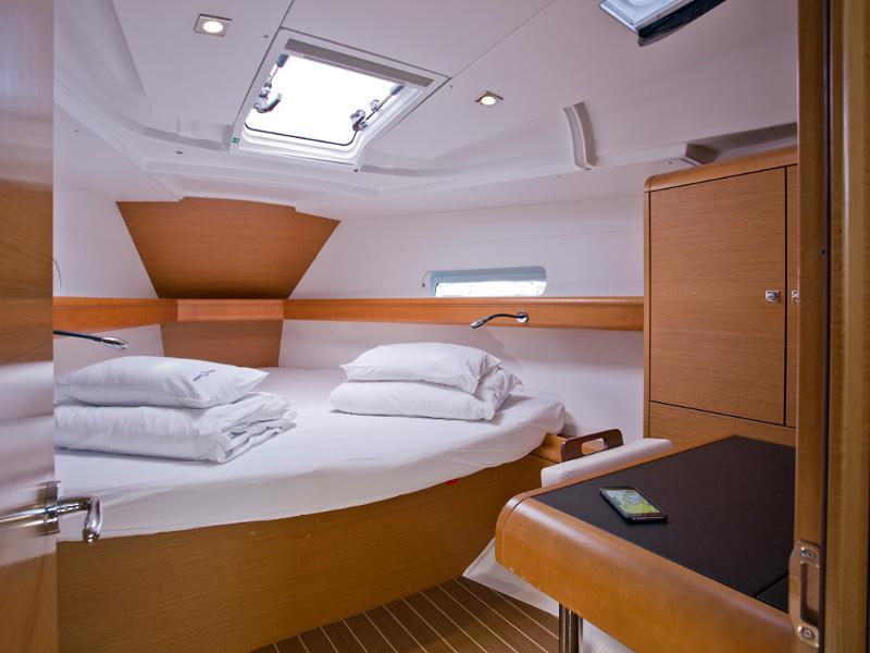 Book yachts online - sailboat - Sun Odyssey 409 Performance - STELLINA II - rent