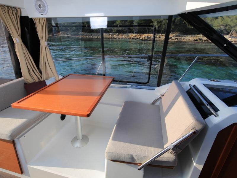 Book yachts online - motorboat - Merry Fisher 895 - FAST AND FURIOUS - rent