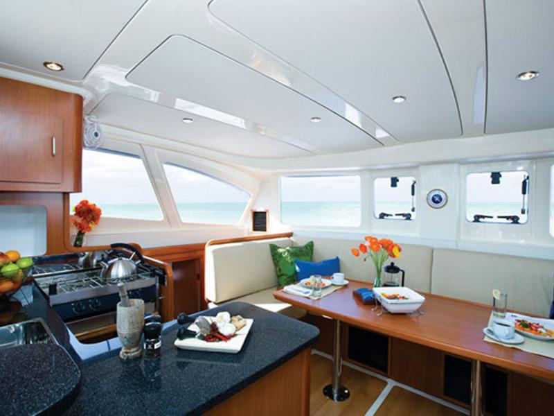 Book yachts online - catamaran - Leopard 384 - Miriam - rent