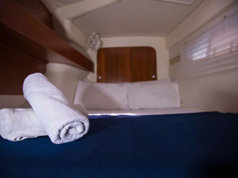 Book yachts online - catamaran - Leopard 384 - Miriam - rent