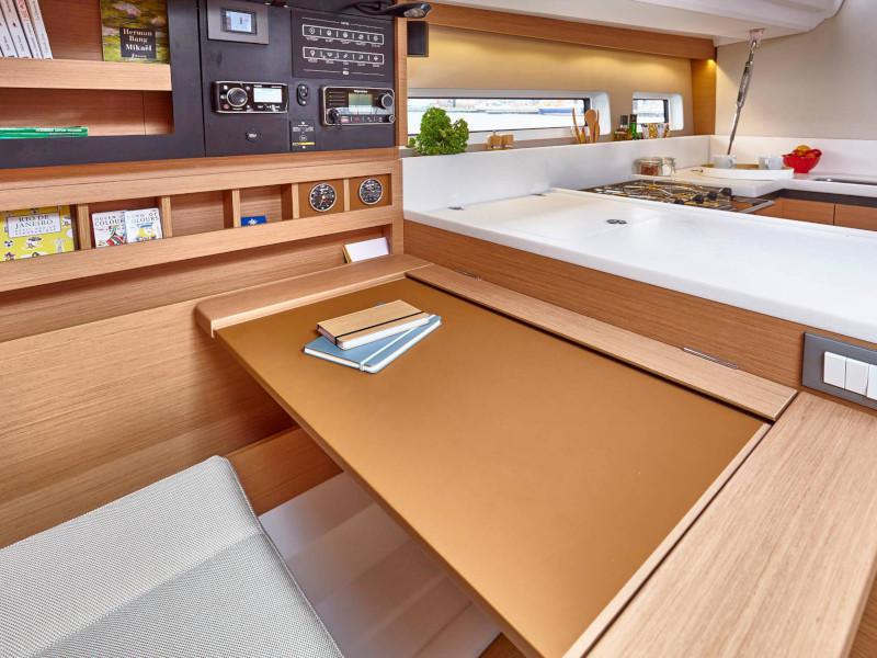 Book yachts online - sailboat - Sun Odyssey 440 - Eleni - rent