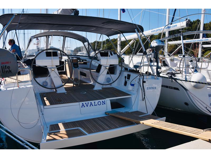 Book yachts online - sailboat - Hanse 505 - AVALON - rent