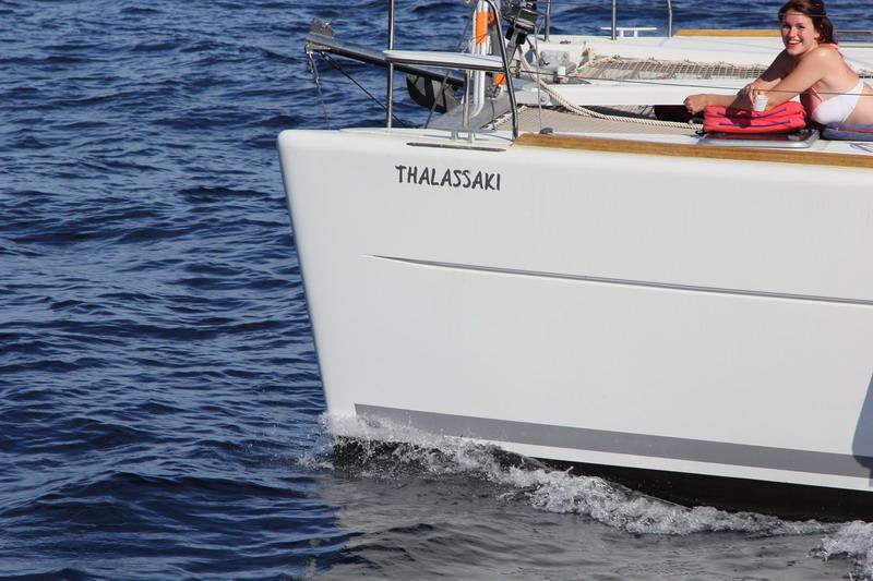 Book yachts online - catamaran - Lagoon 380 - Thalassaki - rent