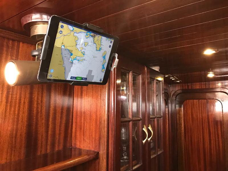 Book yachts online - motorboat - Waverunner 55 - Dreamaway - rent