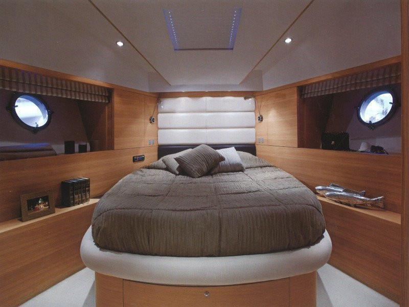 Book yachts online - motorboat - Aicon 62 SL - Bonheur - rent