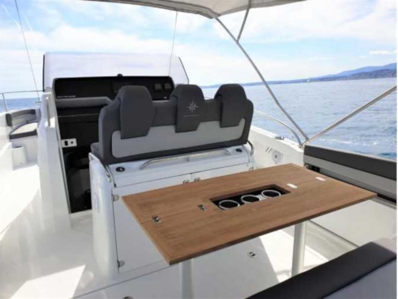 Book yachts online - motorboat - Cap Camarat 9.0 - Cap Camarat 9.0 - rent