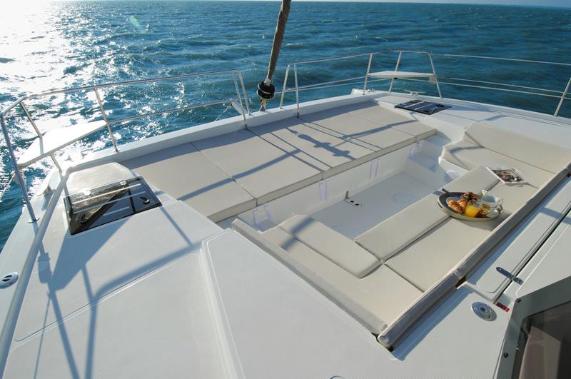 Book yachts online - catamaran - Bali 4.1 - Iris - rent