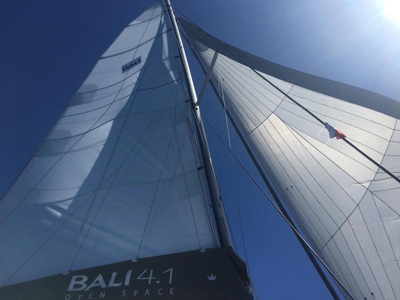 Book yachts online - catamaran - Bali 4.1 - Iris - rent