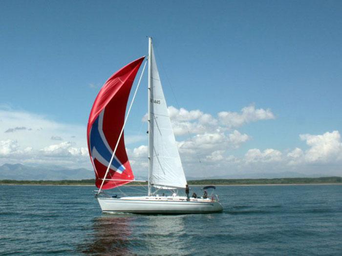 Book yachts online - sailboat - Bavaria 44 - Danai - rent