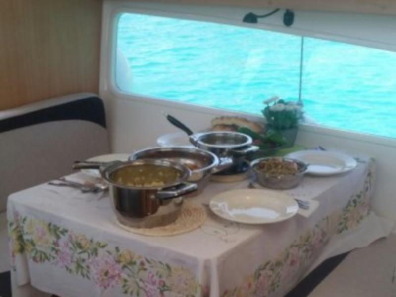 Book yachts online - motorboat - Balt 818 Titanium - Valentina - rent