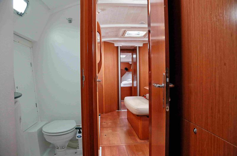 Book yachts online - sailboat - Cyclades 43.4 - Hermes - rent