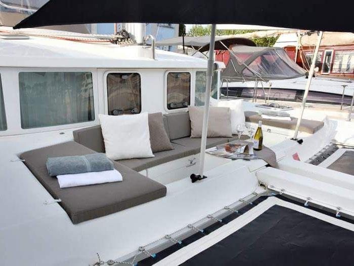 Book yachts online - catamaran - Lagoon 440 - Freedom 3 - rent