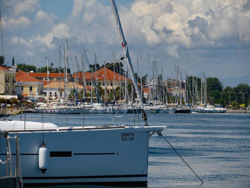 Book yachts online - sailboat - Dufour460 Preveza&amp;Lefkas - Zenith - rent