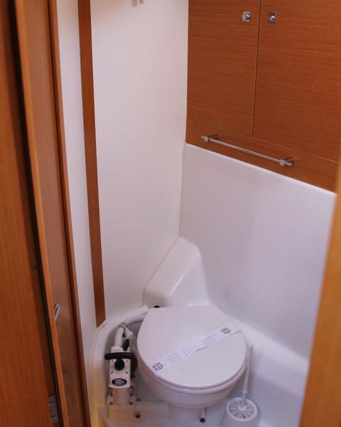 Book yachts online - sailboat - Jeanneau 53 - Madeleine - rent