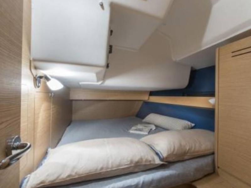 Book yachts online - sailboat - Dufour 460 Grand Large - Esmeralda - rent