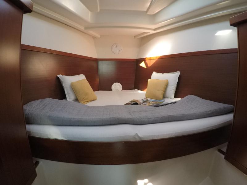 Book yachts online - sailboat - Hanse 375 - Laska - rent
