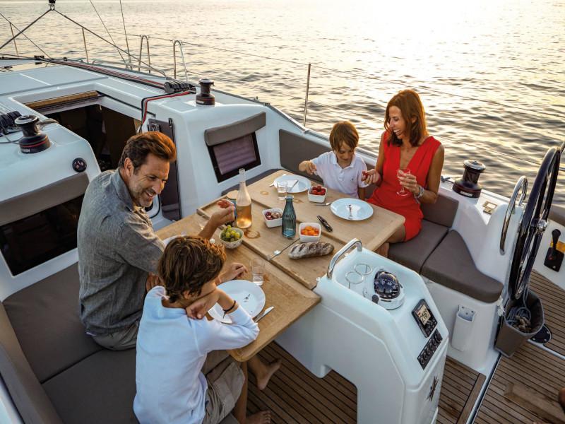 Book yachts online - sailboat - Sun Odyssey 410 - Elcano - rent