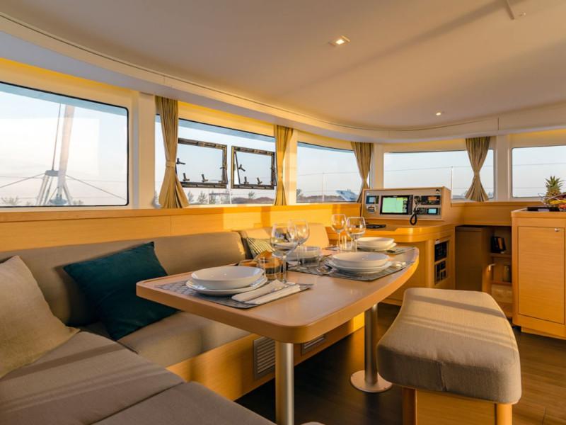 Book yachts online - catamaran - Lagoon 42 - Tethys - A/C &amp; Watermaker &amp; Generator - 4+2 Cabins/4 Heads - rent