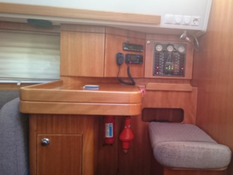 Book yachts online - sailboat - Elan 384 Impression - Kanani - rent