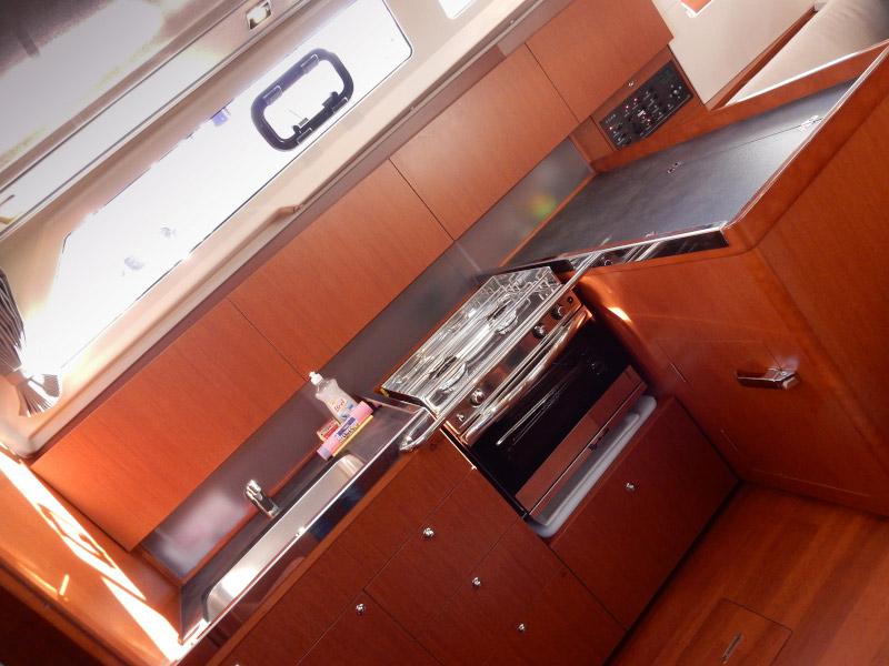 Book yachts online - sailboat - Oceanis 41.1 - White Bird   (no animals allowed) - rent
