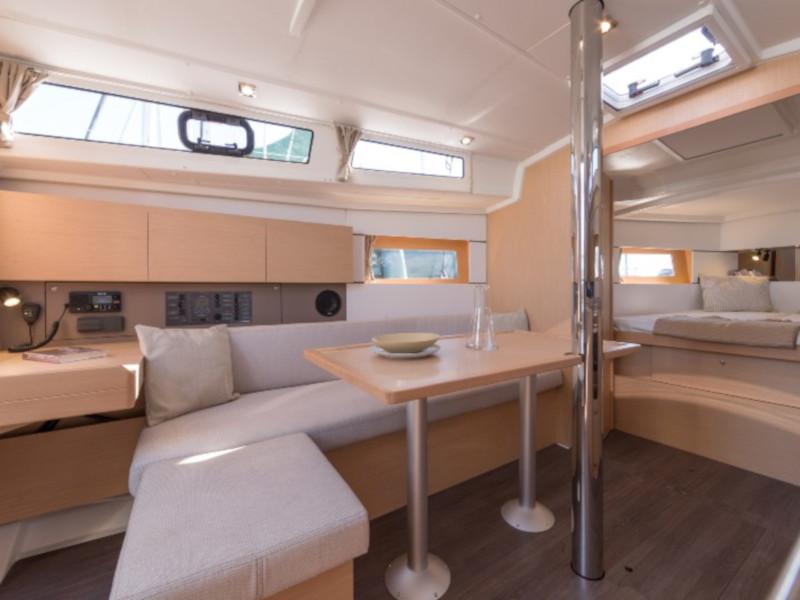 Book yachts online - sailboat - Oceanis 38.1 - Eleven - rent