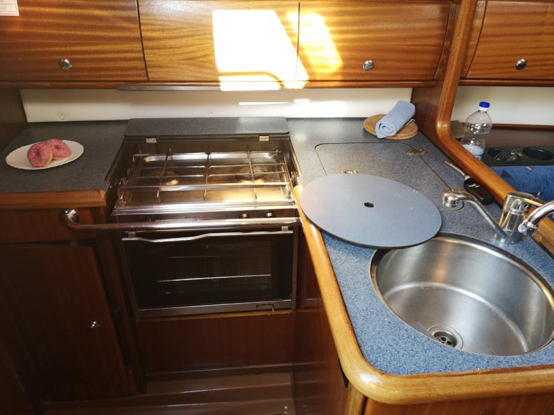 Book yachts online - sailboat - Bavaria 32 - Andromeda - rent